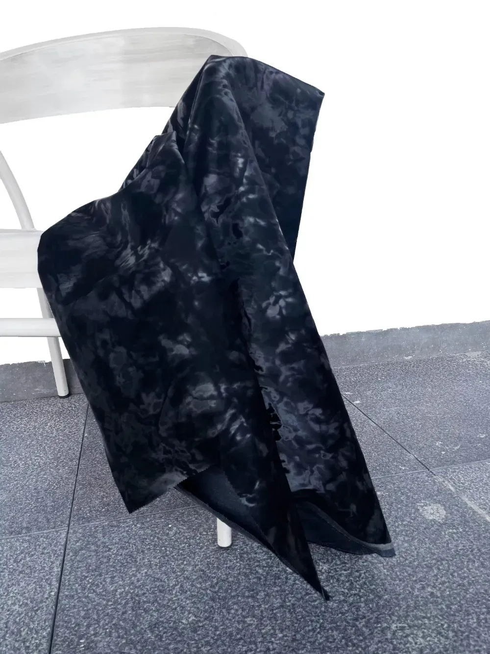 Tissu similicuir PU tie dye 45 x 135 cm flocon neige